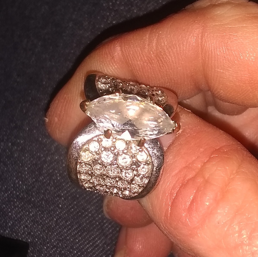 Beautiful ring - Picture 6 of 6